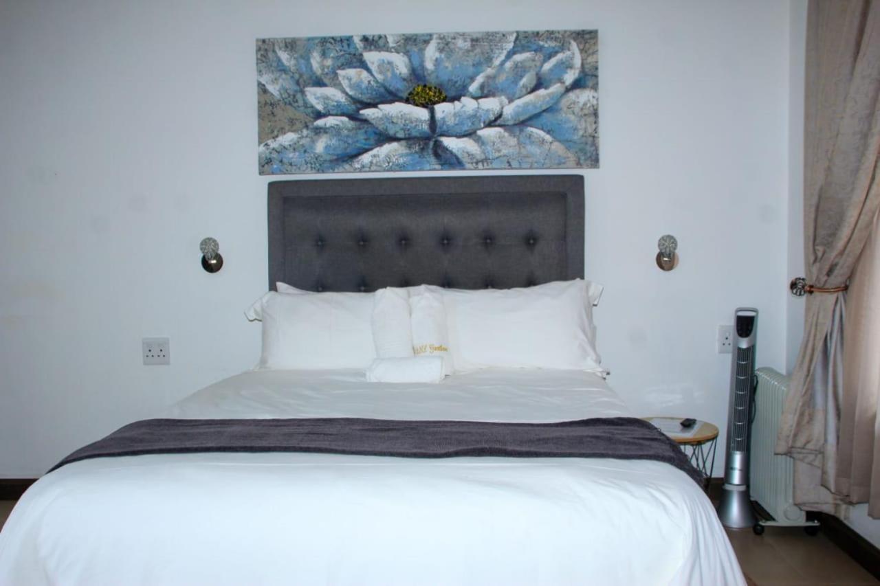 Tranquility Guesthouse Standerton Екстер'єр фото