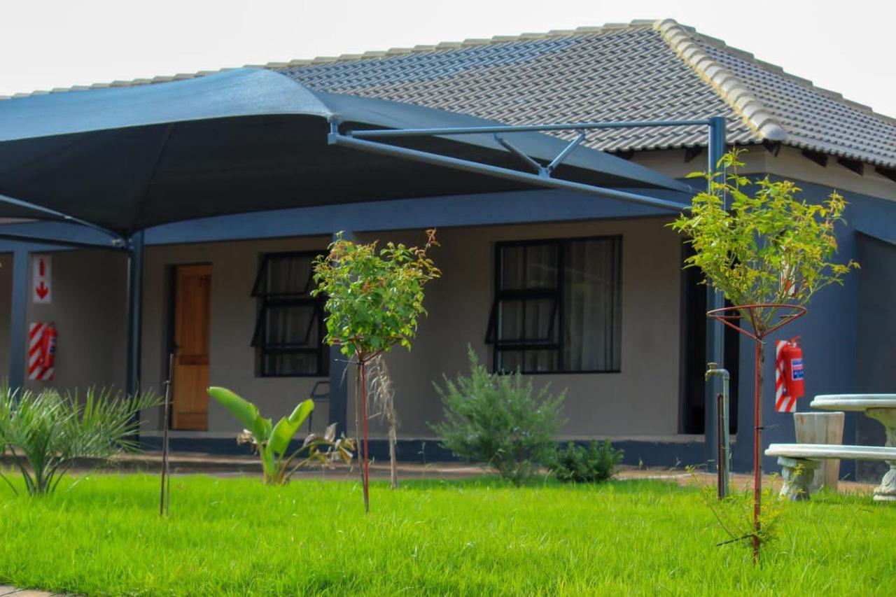 Tranquility Guesthouse Standerton Екстер'єр фото