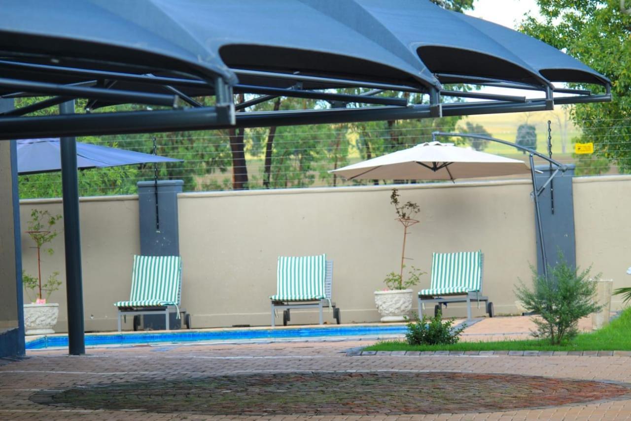 Tranquility Guesthouse Standerton Екстер'єр фото