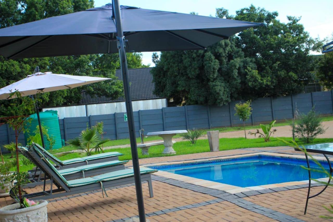 Tranquility Guesthouse Standerton Екстер'єр фото